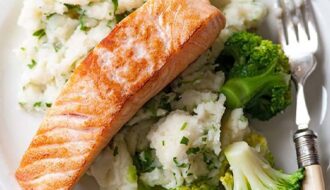 Salmon With Garlic Butter
