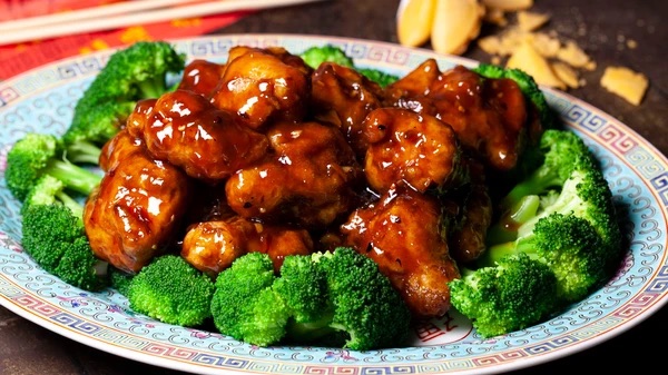 Low(er) Carb General Tso Chicken - Pelican Meals
